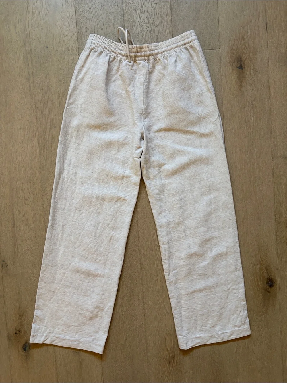 Aritzia Wide Leg Pants in Light Beige
